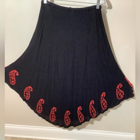 Earthbound Trading Co.Skirt&top set beautiful rust&black with gold embroidery XL - Picture 4 of 5